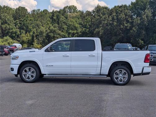 Bright White Clearcoat 2026 RAM 1500 Big Horn