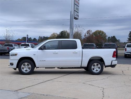 Bright White Clearcoat 2026 RAM 1500 Big Horn
