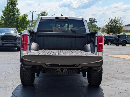 Silver Zynith 2026 RAM 1500 RHO