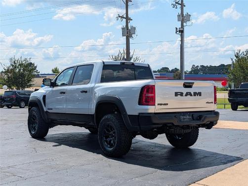 Silver Zynith 2026 RAM 1500 RHO