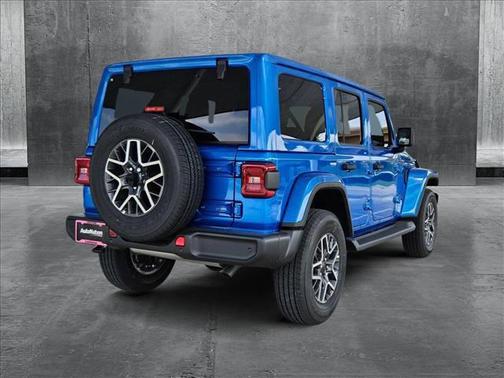 2025 Jeep Wrangler 4-Door Sahara 4x4
