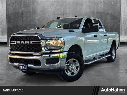 2024 RAM 2500 Tradesman Crew Cab 4x4 6'4' Box