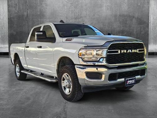 2024 RAM 2500 Tradesman Crew Cab 4x4 6'4' Box