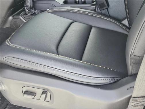 2026 Jeep Gladiator Sahara 4x4