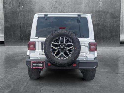 2025 Jeep Wrangler 4-Door Sahara 4x4