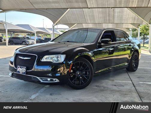 2017 Chrysler 300 Limited