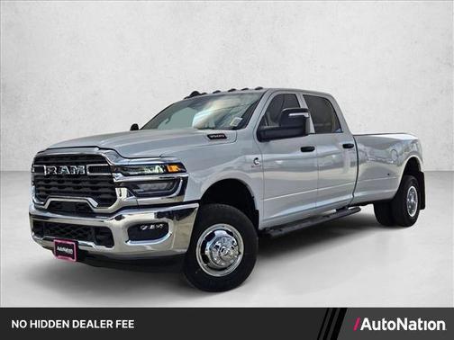 Bright White Clearcoat 2026 RAM 3500 Tradesman Crew Cab 4x4 8' Box
