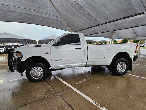 Bright White Clearcoat 2022 RAM 3500 Tradesman Regular Cab 4x2 8' Box