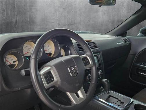 2013 Dodge Challenger SXT