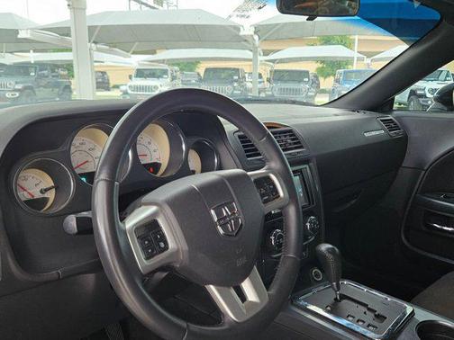 2013 Dodge Challenger SXT