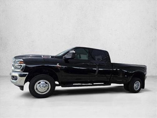 Diamond Black Crystal Pearlcoat 2026 RAM 3500 Tradesman Crew Cab 4x4 8' Box