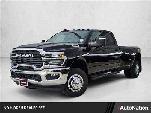 Diamond Black Crystal Pearlcoat 2026 RAM 3500 Tradesman Crew Cab 4x4 8' Box
