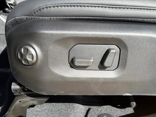 Goldilocks 2026 Jeep Gladiator Sahara 4x4