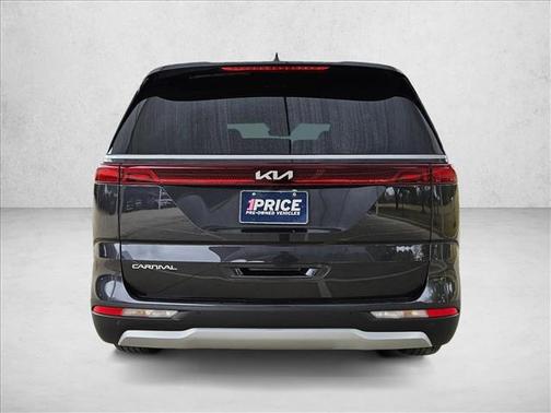 2024 Kia Carnival EX
