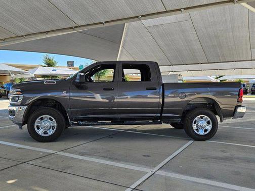 2025 RAM 2500 Tradesman Crew Cab 4x4 6'4' Box