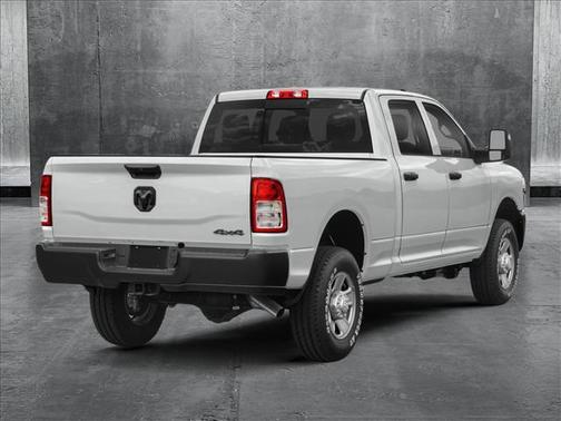 2025 RAM 2500 Tradesman Crew Cab 4x4 6'4' Box