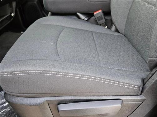 2026 RAM 2500 Black Express Crew Cab 4x4 6'4' Box