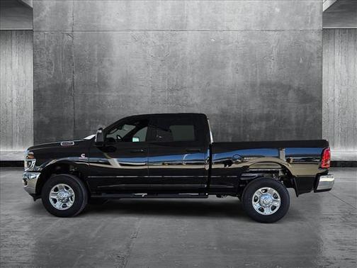 2025 RAM 2500 Tradesman Crew Cab 4x4 6'4' Box