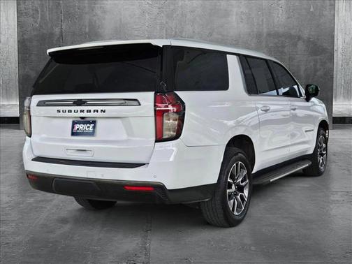 2021 Chevrolet Suburban LT