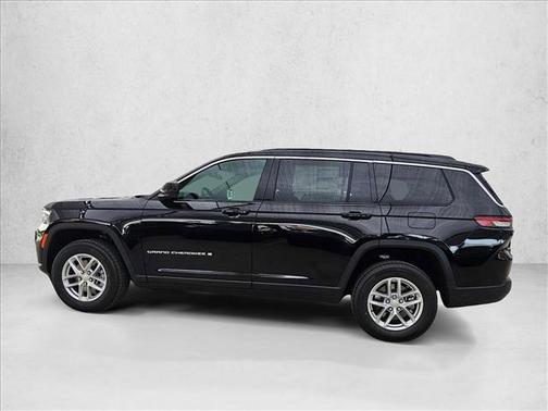 Diamond Black Crystal Pearlcoat 2026 Jeep Grand Cherokee L Altitude