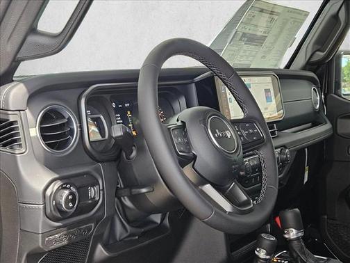 Black Clearcoat 2026 Jeep Gladiator Texas Trail 4x4