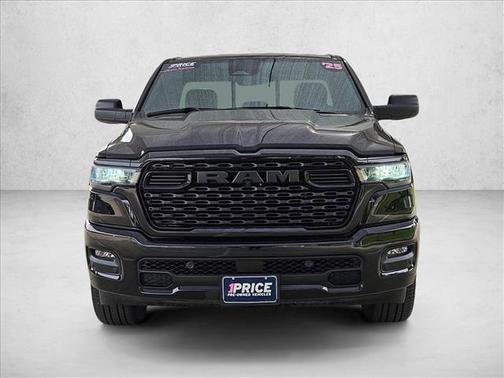 Diamond Black Crystal Pearlcoat 2025 RAM 1500 Tradesman
