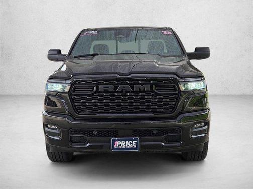 Diamond Black Crystal Pearlcoat 2025 RAM 1500 Tradesman