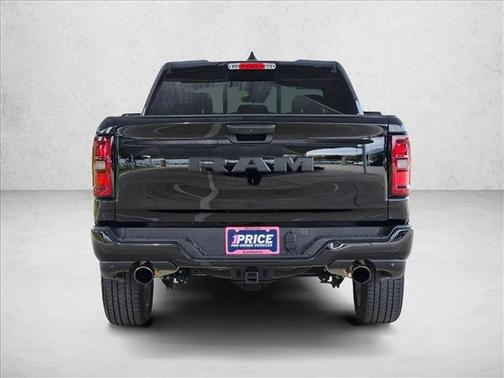 Diamond Black Crystal Pearlcoat 2025 RAM 1500 Tradesman