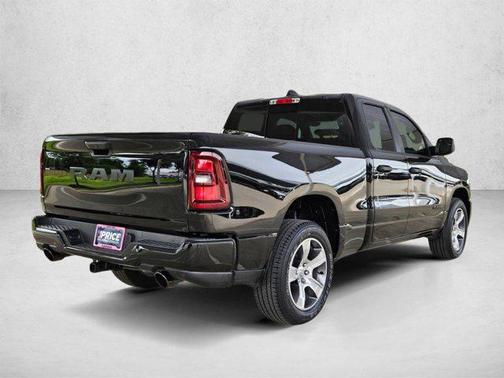 Diamond Black Crystal Pearlcoat 2025 RAM 1500 Tradesman