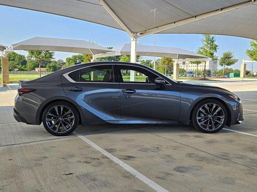 2022 Lexus IS 350 Base