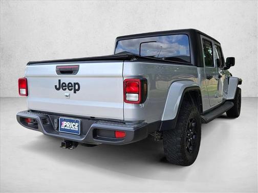 Silver Zynith Clearcoat 2022 Jeep Gladiator Texas Trail 4x4