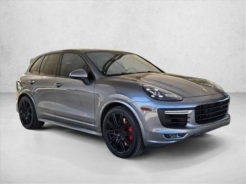 2016 Porsche Cayenne GTS
