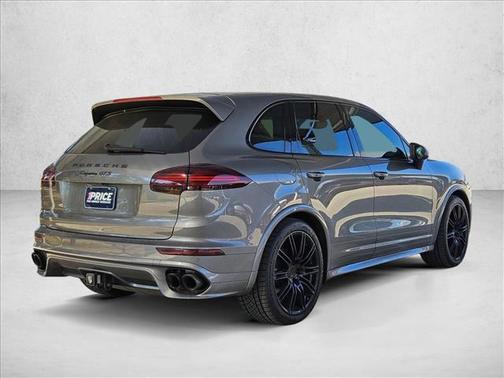 2016 Porsche Cayenne GTS