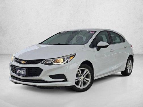 Summit White 2018 Chevrolet Cruze LT
