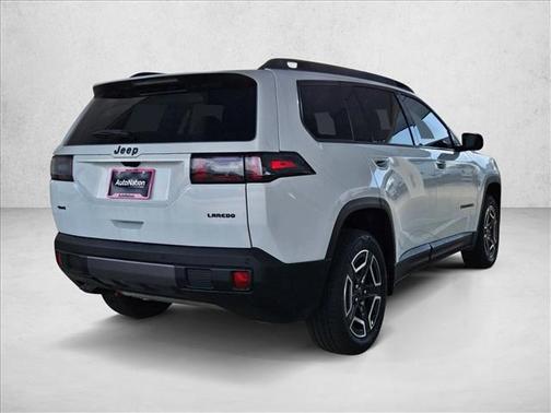 2026 Jeep Cherokee Laredo 4x4