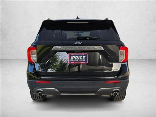 Agate Black Metallic 2022 Ford Explorer XLT