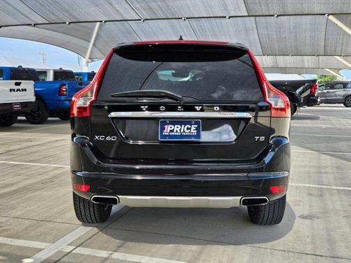 2016 Volvo XC60 T5 Drive-E Premier
