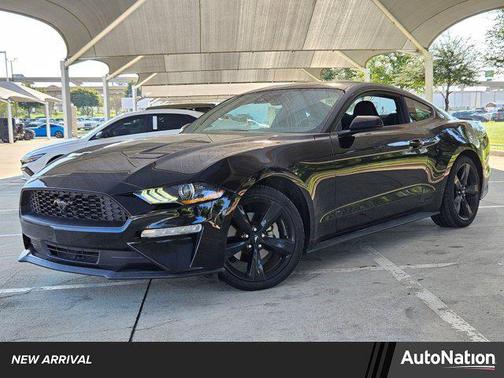 2022 Ford Mustang EcoBoost