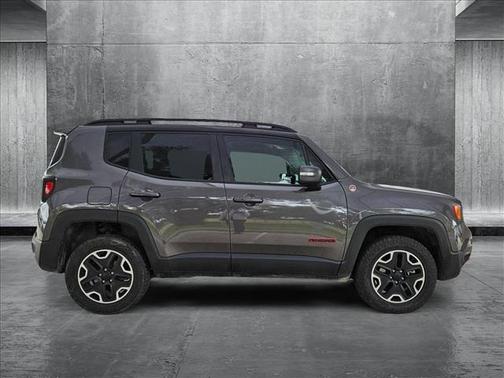 2016 Jeep Renegade Trailhawk