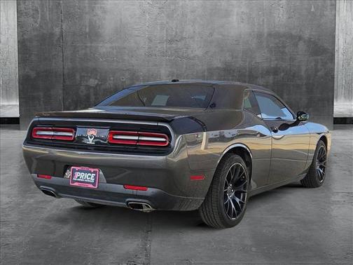 2015 Dodge Challenger SXT