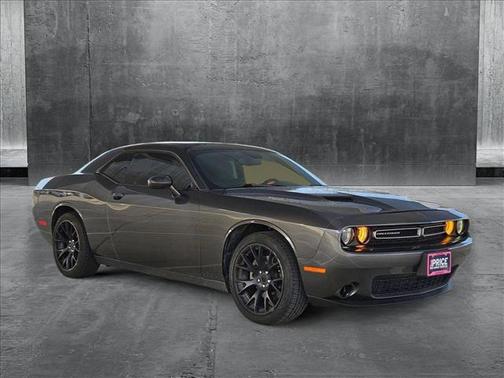 2015 Dodge Challenger SXT