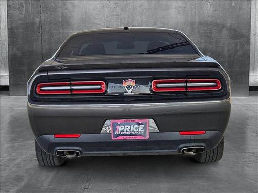 2015 Dodge Challenger SXT