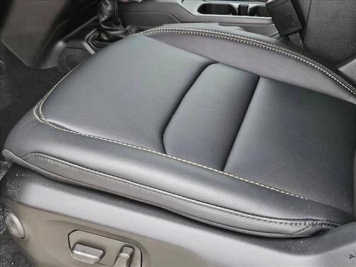 2026 Jeep Gladiator Sahara 4x4