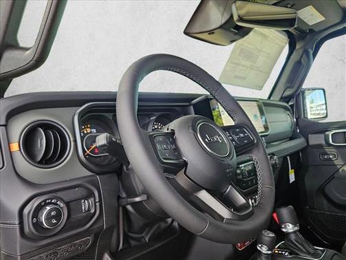 Black Clearcoat 2026 Jeep Gladiator Mojave X 4x4