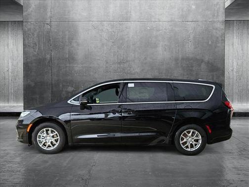 2025 Chrysler Pacifica L