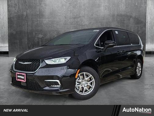 2025 Chrysler Pacifica L