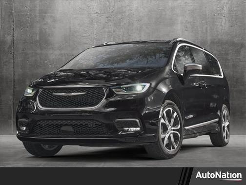 2025 Chrysler Pacifica L