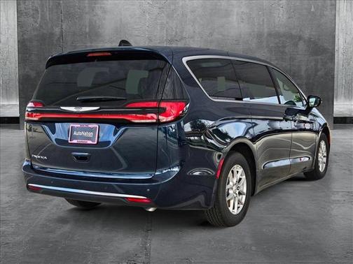 2025 Chrysler Pacifica L