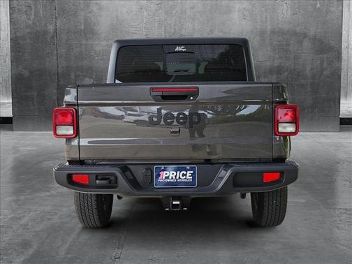 2024 Jeep Gladiator Sport