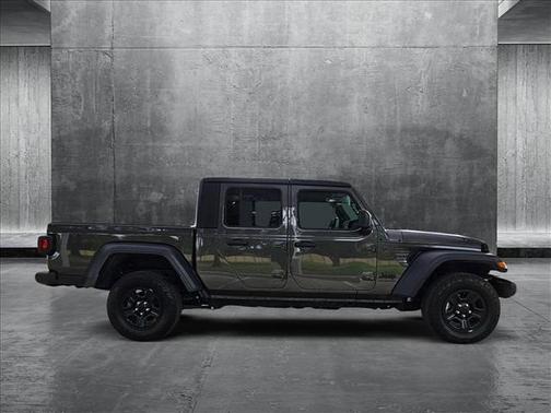 2024 Jeep Gladiator Sport